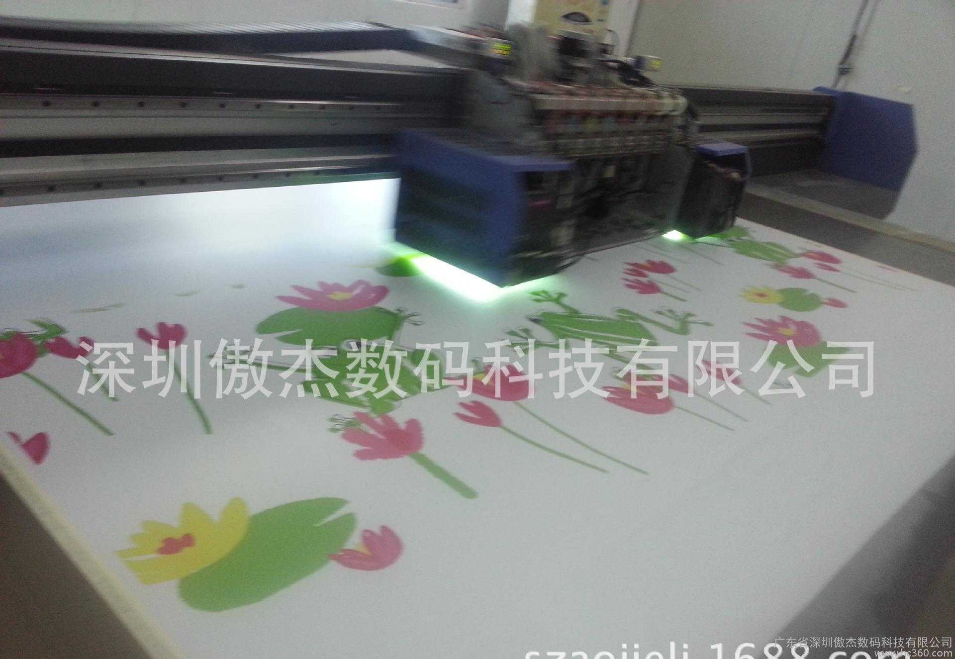 UV平板喷绘机 UV平板喷画机 UV平板印刷机 UV平板打印机