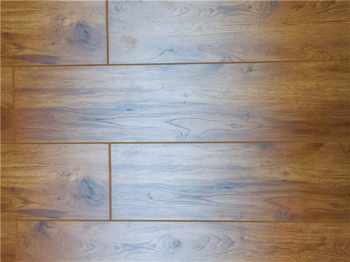 强化地板，真木纹系列，B6132