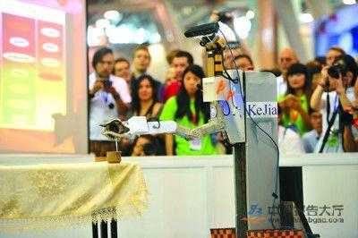 服务机器人发展前景被看好 创业火热仍面临产业瓶颈