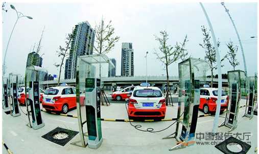 因车企与电网技术分歧 新能源车充电标准出台时间推迟