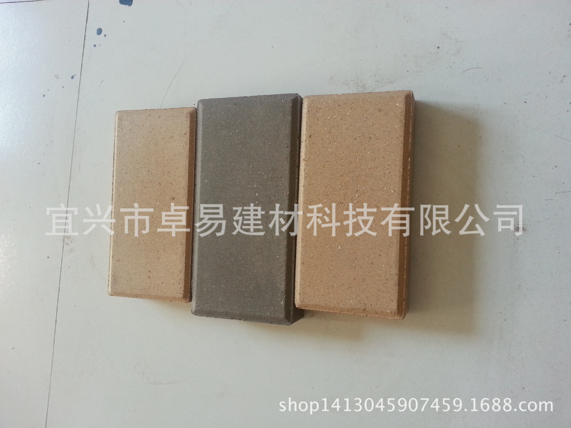 厂家专业生产优质陶土砖 烧结砖 广场砖 透水砖