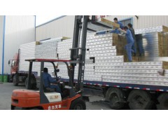 岩棉彩钢夹芯板 隔墙板 屋面板 吊顶板 彩钢夹芯板 泡沫夹芯板图1