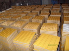 高质量盲道砖.陶瓷盲道砖河南正品推荐0 举报 本产品采购属于商业贸易行为图3