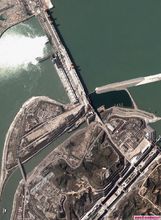 三峡大坝卫星图