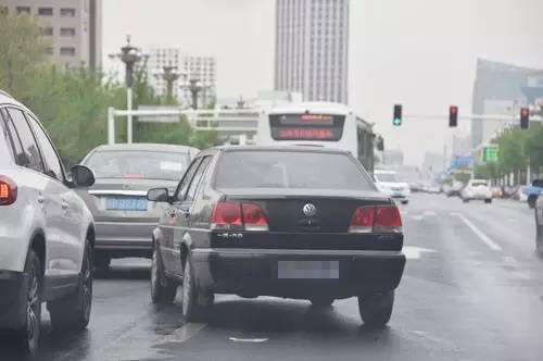 唐山这些车将被罚款200元 记2分 就因为这个动作