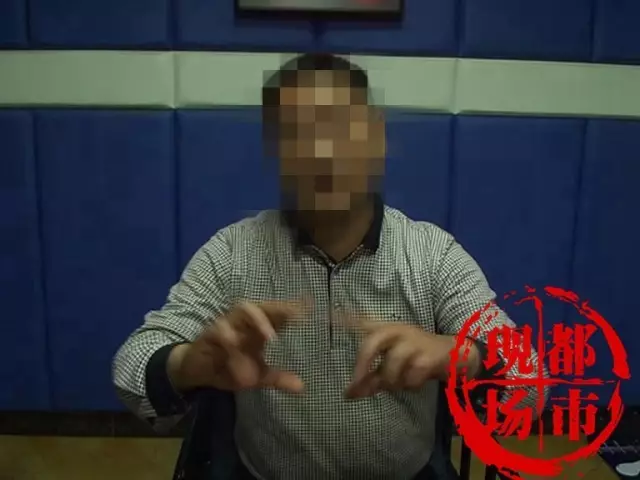 江西中寰医院心电图室医生涂某说：学生说的你怎么能信呢？你们所谓的摸了她的胸，我到现在还不知道（怎么回事）。她不需要动那个乳房了，只要轻轻地靠一下就可以把那个吸盘吸好，当然我们有的时候只要调节微调的时候，也难免会碰到乳房也就仅此而已了。