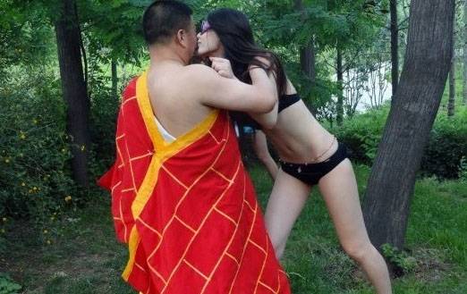 美女与和尚道士激情野战(8)