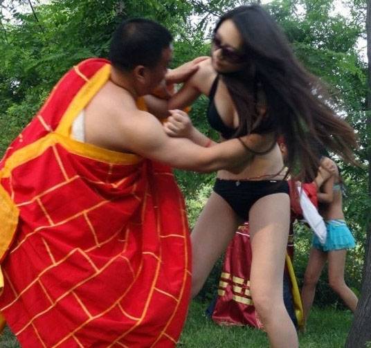 美女与和尚道士激情野战(14)