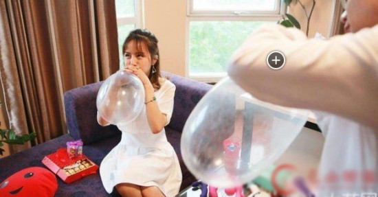 绝色校花卖情趣用品 年赚千万无男友(3)