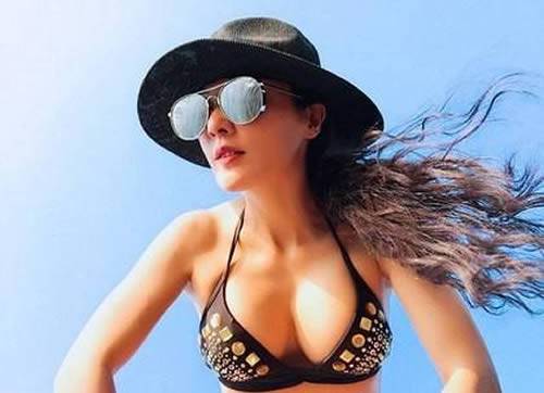 50岁辣妈刘叶琳似少女：和22岁儿子一起常被误会是情侣