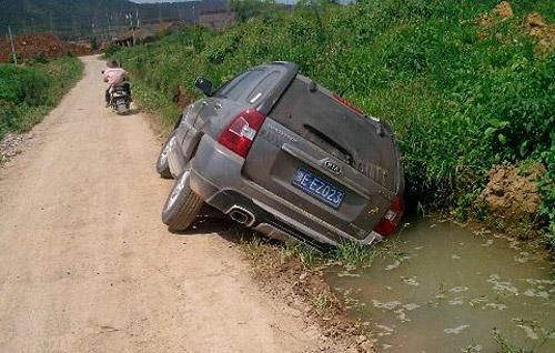 媳妇,你实话告诉我,谁给你的勇气这么穿的?