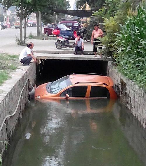 媳妇,你实话告诉我,谁给你的勇气这么穿的?