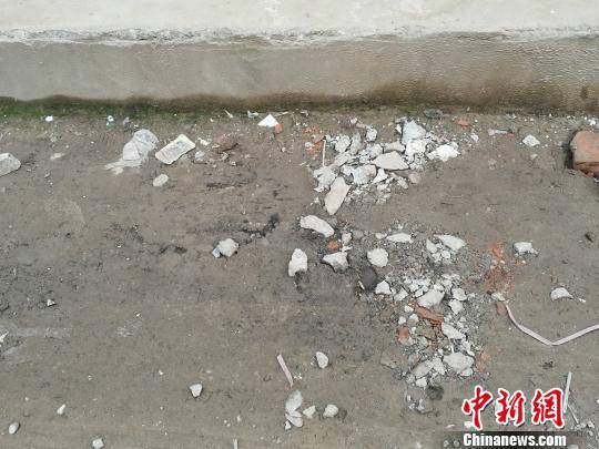 拆除后的街道。