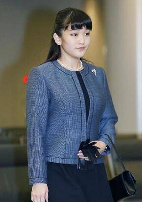 日本公主跌落凡尘同平民男友订婚 虽失公主身份但获天价安家费