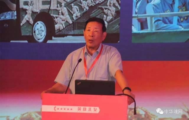 长期在周恩来身边具体负责情报管理工作的罗青长的儿子罗援做《向无名英雄学习什么？》的专题报告。