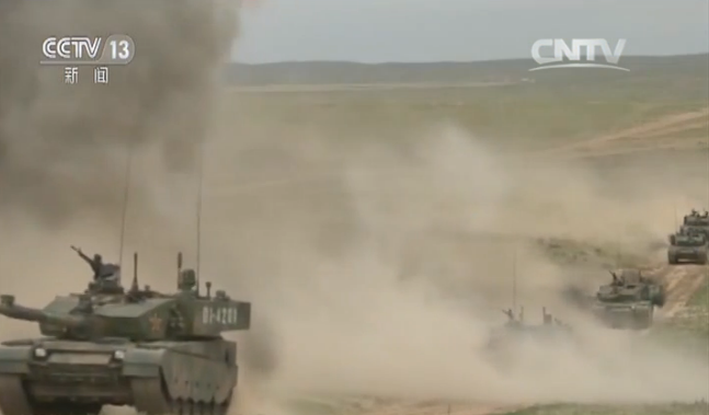 新华社解放军分社5月22日报道，中部战区陆军某机械化师千里跨区机动途中出&ldquo;狠招&rdquo; ，逼官兵提升打仗硬功，该师即中部战区原第38集团军某机步师，该师作为全军试验部队，装备了大量先进、昂贵的新装备，被称为&ldquo;土豪师&rdquo;。结合央视《朝闻天下》5月21日的相关报道，这支&ldquo;土豪师&rdquo;已经开赴朱日和训练基地，与赫赫有名的&ldquo;蓝军旅&rdquo;共同点燃了2017年草原上的第一阵&ldquo;硝烟&rdquo;。 （来源：观察者网）