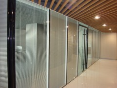 上海双玻隔墙系统安装_上海双玻隔墙价格_供应双玻隔墙系统厂家图1