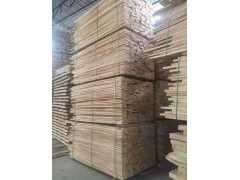 森隆木业供应橡胶木实木板材自然板 沙发料 凳子 楼梯等图1