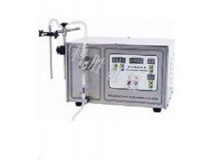 承德科胜齿轮泵梨酒灌装机图1