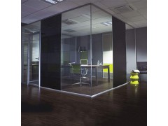 海淀写字楼玻璃墙拆除|通州写字楼玻璃墙拆除联系电话|正大供图1