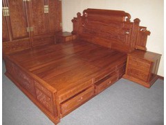 求购双人红木大床图1