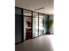 上海松江高隔墙供应商_供应双玻隔墙系统厂家_地生供图1