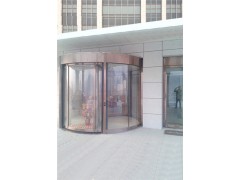 大连肯德基型材门安装_锦州肯德基型材门设计安装_龙达供图1