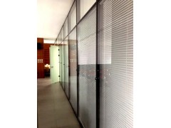 办公室玻璃隔断_上海玻璃隔断_写字楼高隔断_地生供图1