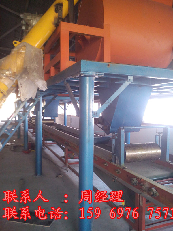 fs免拆建筑一体板设备 (11)