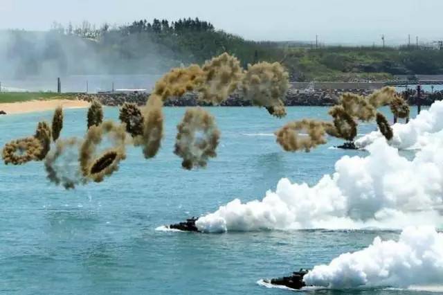 ▲资料图片:5月9日,台湾“汉光33号演习”进行第一次陆海空三军实兵实弹预演。