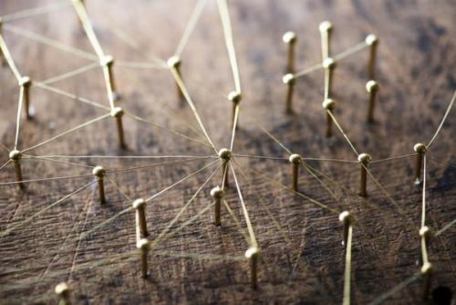 Facebook联手微软,允许人工智能开发者切换不同框架0 Facebook联手微软,允许人工智能开发者切换不同框架0