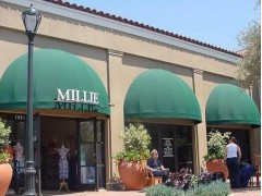 深圳欧式停车棚优惠价|深圳欧式停车棚维修厂家|鑫亿供图1