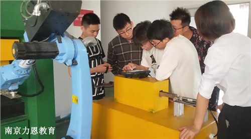 供应南京工业机器人工程师应用与维护培训,技术培训,力恩供