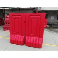 深圳各地高价回收pvc围挡 钢结构围挡 红色高水马等