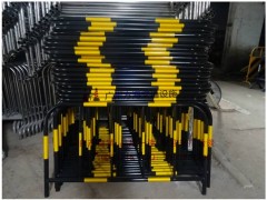 深圳龙岗厂家批发施工护栏 基坑护栏 塑料护栏 市政护栏等图3