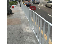 深圳观澜批发施工市政护栏 铁马护栏 基坑护栏 塑料护栏图1