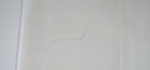 墙面漆层开裂_副本