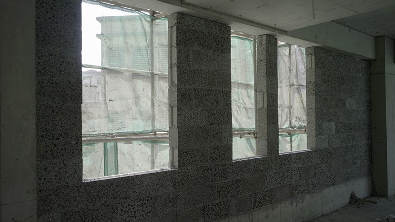 前景建筑陶粒砖施工现场