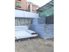 水马护栏 铁马护栏 塑料护栏 PVC围挡厂家大量现货供应图1