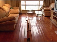 上海地板变形 地板拱起 地板受潮维修安装 地脚线发霉安装