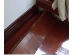 上海专业维修木地板 变形 开裂 起鼓 维修缩缝响动划伤泡水图1