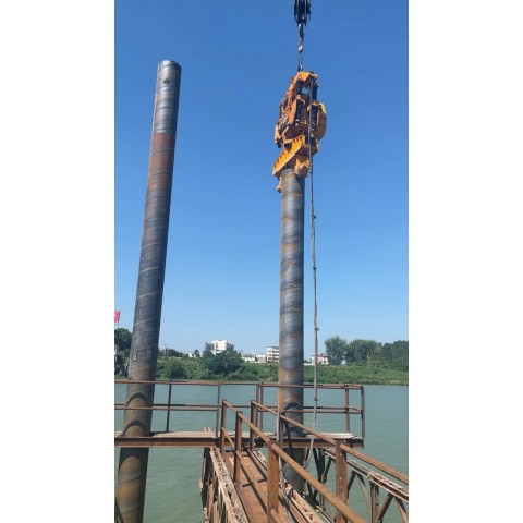 湖北君环机械出租出售各种型号振动锤，质量好图2