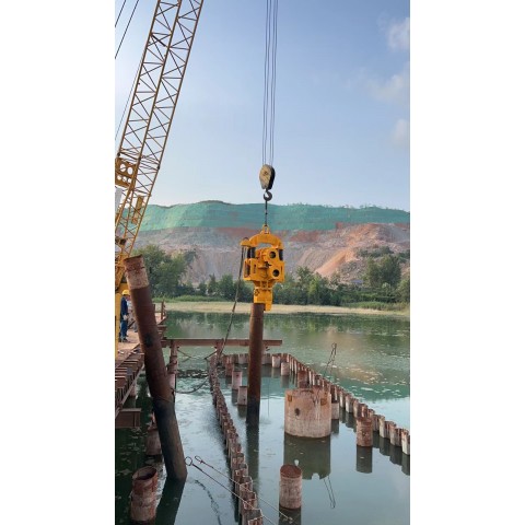 君环振动锤出租图2