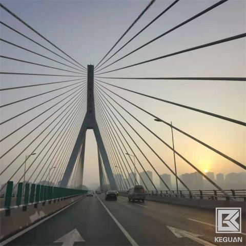 贵州贵阳氟碳防腐涂料/氟碳漆工程施工/冠牌供应图1